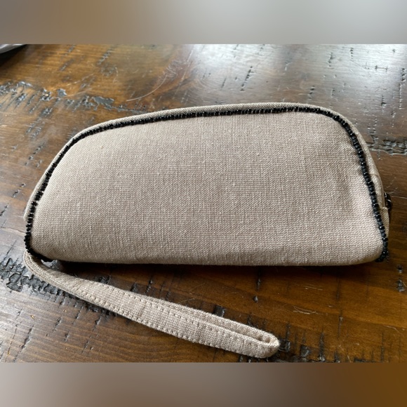 Adorable Hand Beaded Eyeglasses Case - Picture 3 of 6